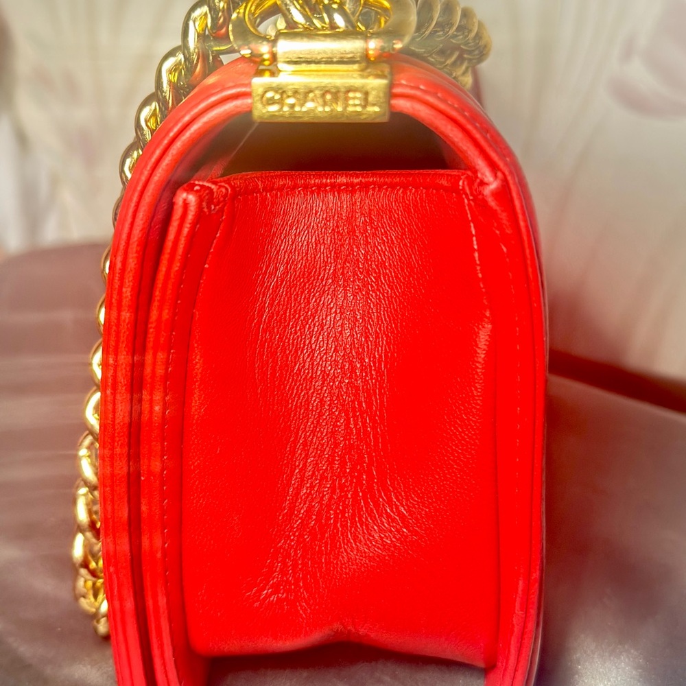 CHANEL Boy Bag Red Special Edition Leather Red - Picture 5 of 16
